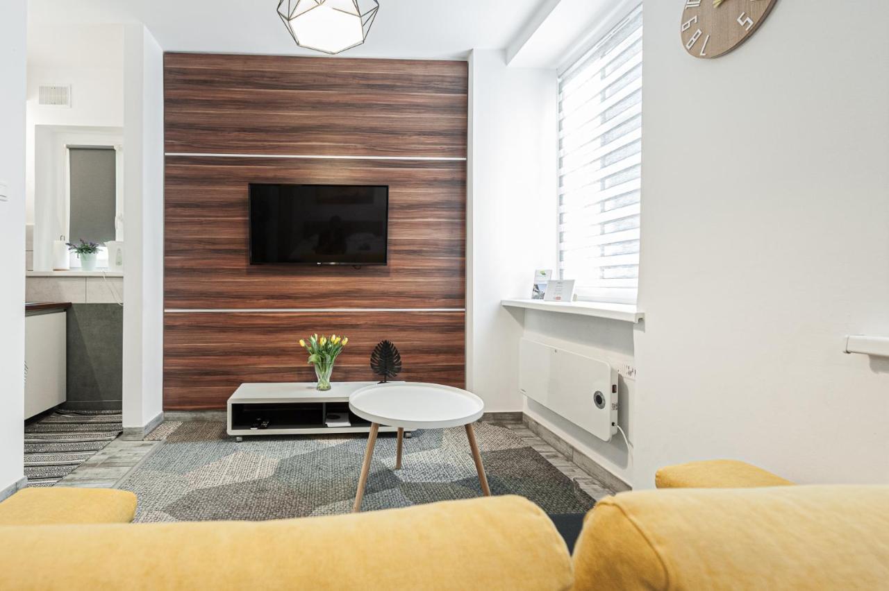 Apartamenty Chopina 4 Raciborz Bagian luar foto